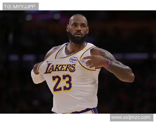 湖人队重建新纪元,詹姆斯与新星联手打造冠军梦 湖人队重建新纪元,詹姆斯与新星联手打造冠军梦